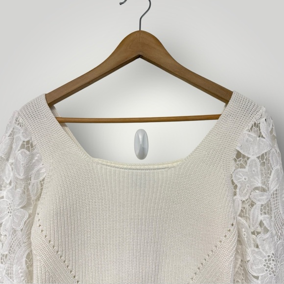 Fate RIBBED LACE TRIM FLOUNCE SLEEVE KNIT TOP Sz M - Picture 4 of 11